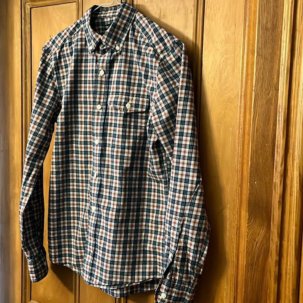 Gap button down shirt